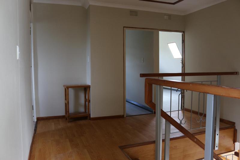 To Let 3 Bedroom Property for Rent in Simons Town Western Cape